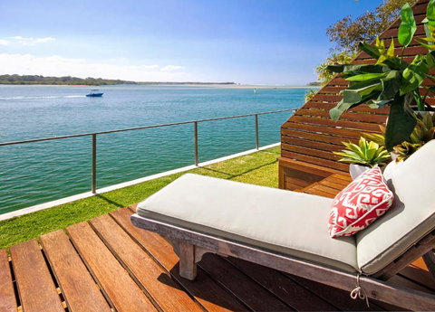 Riverfront Apartment, Perfect Location - Accommodation Sydney 2