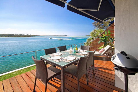 Riverfront Apartment, Perfect Location - Accommodation Sydney 1