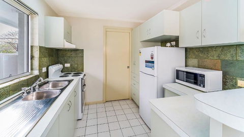 RED Rock - Townhouse In Town - Accommodation Sydney 2
