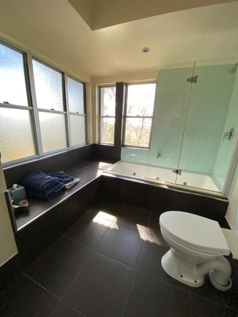 Redrock Retreat - Accommodation Sydney 1