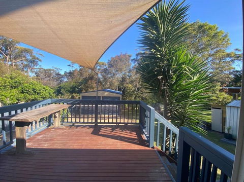 Reel & Relax: 3BR Beach House - Fish, Swim, Surf - Accommodation Sydney 1