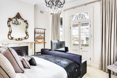 Refined Paddington Corner Terrace With Parking - Sydney 4u 2