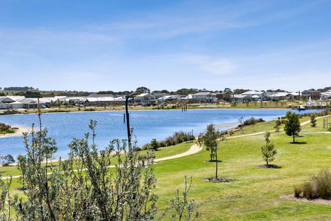 REFLECTIONS At Lonsdale - Accommodation Sydney 1