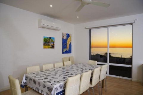 Relax At 36 - Sydney 4u 3