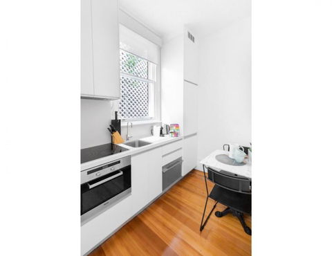 Renovated Studio In Bohemian Area Close To City - Sydney 4u 3