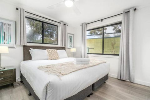 Renovated Townhouse Close To The CBD And Schools - Sydney 4u 0