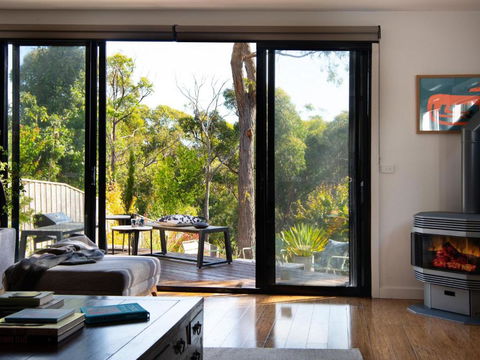 Retreat 34A - Sydney 4u 0