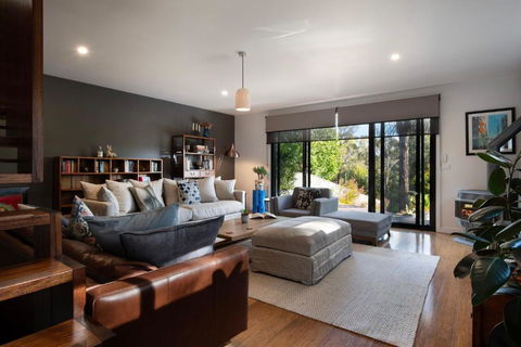 Retreat 34A - Sydney 4u 2