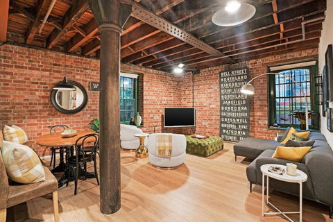 Retro Meets Industrial At Heritage Bond Store - Sydney 4u 0