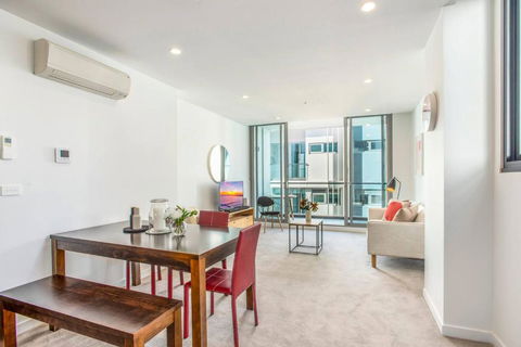 Retro Modern With Pool Near Westfield Doncaster - Sydney 4u 0