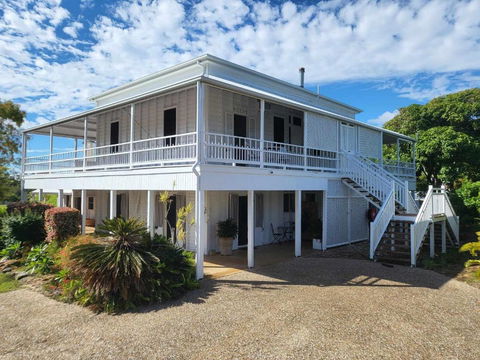 Ribbonwood Bed & Breakfast, Emu Park Qld - Sydney 4u 0