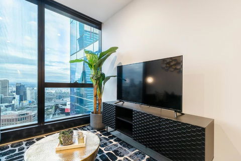 Ritzy Apartment In Iconic Australia 108 With Views - Sydney 4u 3