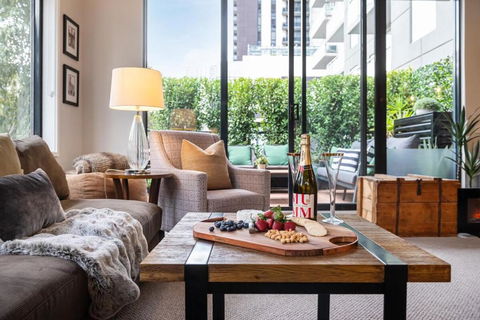 Rivergarden 3 Bedroom Apartment - Sydney 4u 0