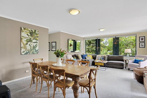 Rivergarden 3 Bedroom Apartment - Sydney 4u 3