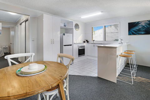 Riverside Location, Noosa Sound - Sydney 4u 3