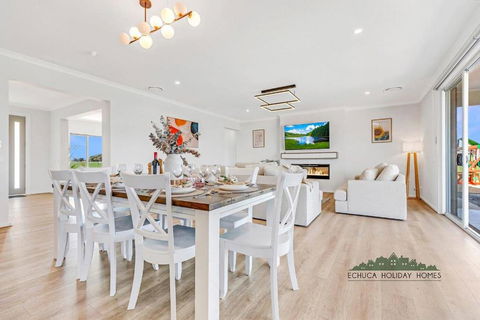 Riverside Meadows - Sydney 4u 3