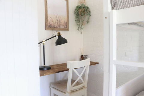 Rustic Chic 200 Metres From CBD - Sydney 4u 2