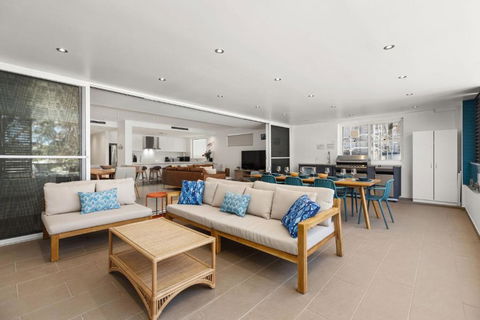 Salty Steves By Experience Jervis Bay - Accommodation Sydney 0