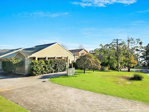 Saltbush At Vincentia By Experience Jervis Bay - Accommodation Sydney 2