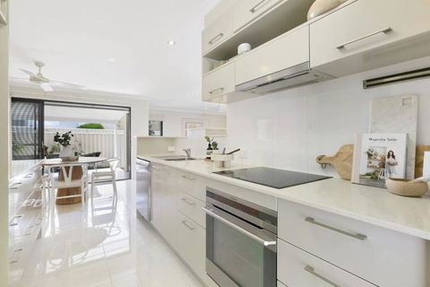 Riviera Road Miami - 4BRM Dual Villa - Accommodation Sydney 2