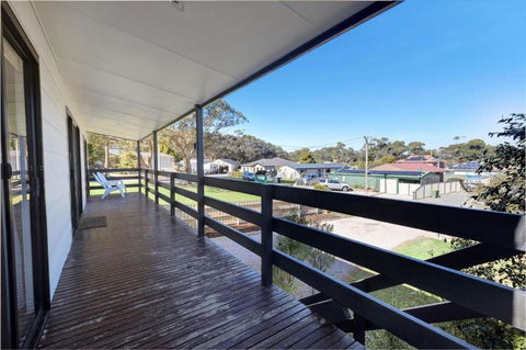 Robin Wood - Accommodation Sydney 1