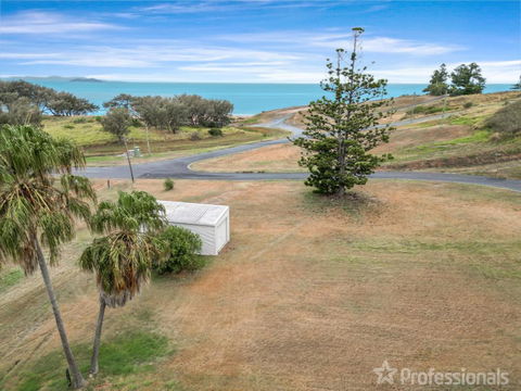 Rocky Retreat At Emu Park - Sydney 4u 3