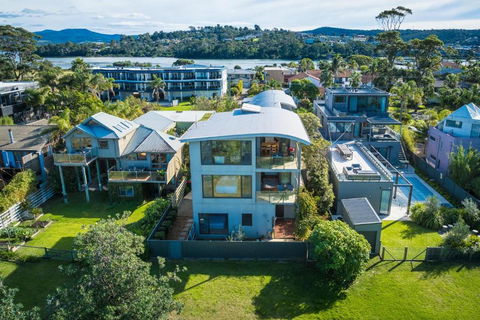 Rolling Waves 3 - Beach Access & Pet Friendly! - Sydney 4u 1