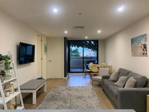 Rooftop Infinity Pool - St Kilda Luxury - Sydney 4u 2