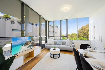 Rosebery Near Airport & Train & Shops with Sydney Resort
