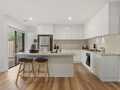 Rosella Retreat - Sydney 4u 3