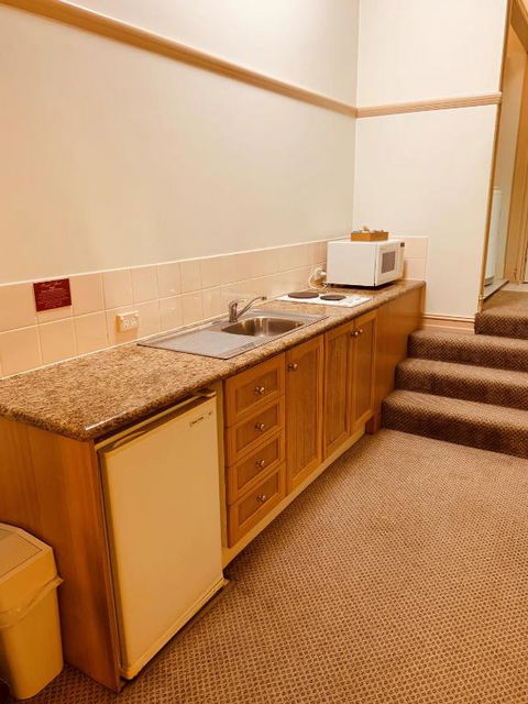 Royal Albert Hotel - Sydney 4u 3