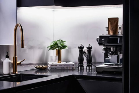 Ruby By Whiskey June - Accommodation Sydney 1