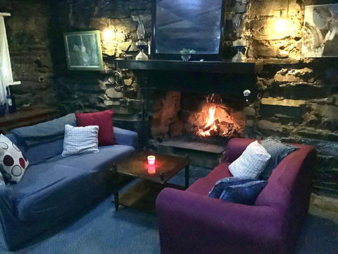Rustic Miners Cabin - Sydney 4u 0