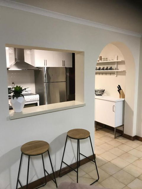 SA House - Sydney 4u 0