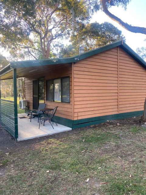 Sale Caravan Park - Sydney 4u 1