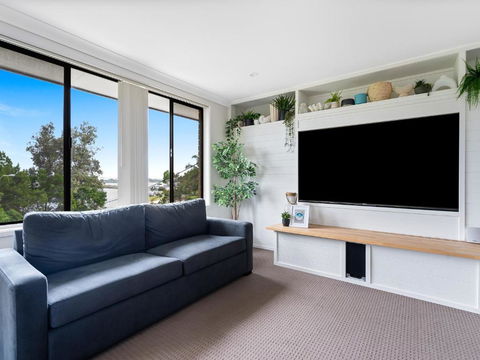 Salt & Sand Getaway - Sydney 4u 1