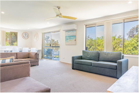 Salt & Sand Getaway - Sydney 4u 3