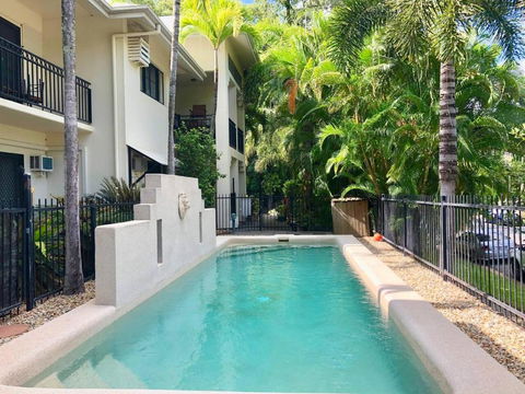 Salt & Sand - Tropical Oasis Footsteps To Beach - Sydney 4u 0