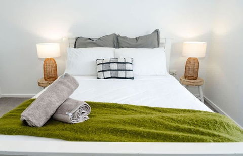 Salt Bush Cottage Peterborough - Sydney 4u 2