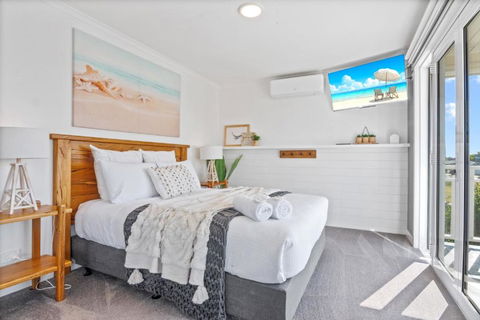 SALTAIR Beach House Right In Town - Accommodation Sydney 1
