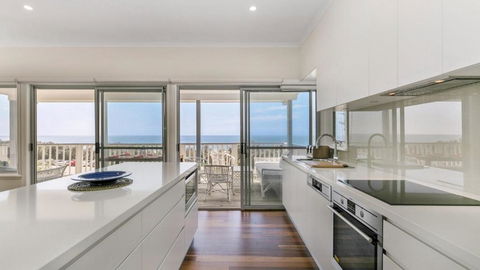 Salty Air Beachside Cottage At Killcare - Accommodation Sydney 3