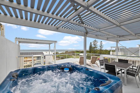 Salty Breeze - Rooftop Terrace & Jacuzzi - Accommodation Sydney 0