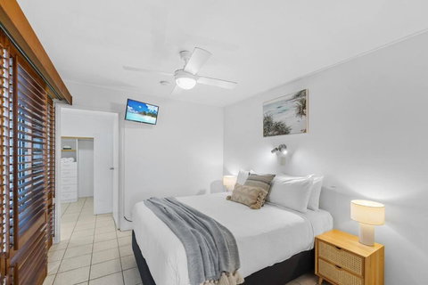 Salty Breeze - Rooftop Terrace & Jacuzzi - Accommodation Sydney 2