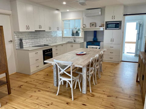 Salty Dog - Accommodation Sydney 1