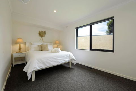 Salty Escape - Accommodation Sydney 3