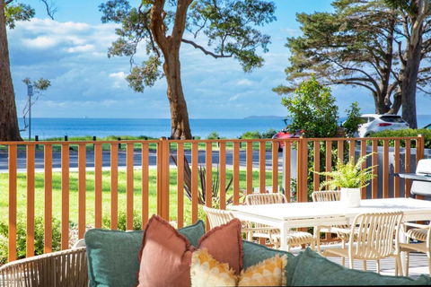 Salty Kisses By Experience Jervis Bay - Accommodation Sydney 0