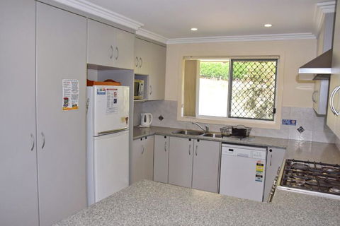 Salty Kisses - Bring Your Own Linen. - Accommodation Sydney 2