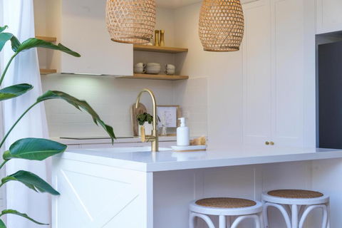 Salty Palms By The Sea - ONE - Accommodation Sydney 2