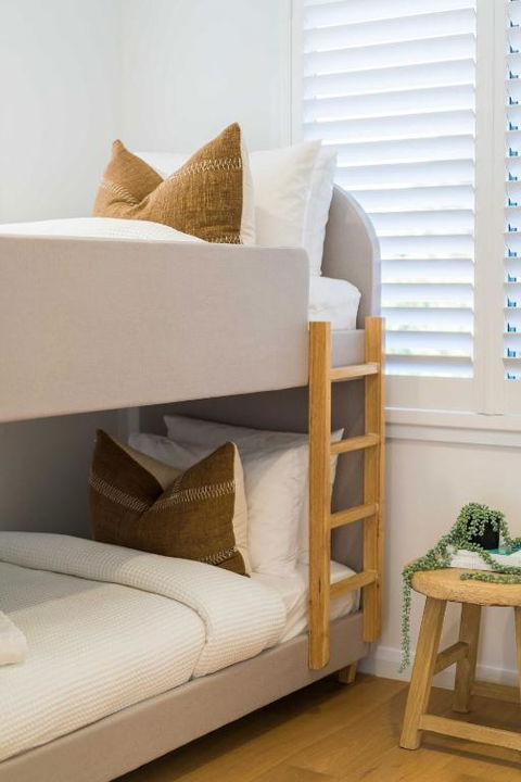 Salty Palms By The Sea - ONE - Accommodation Sydney 3
