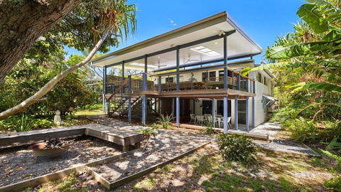 Salty Seaside - Accommodation Sydney 0